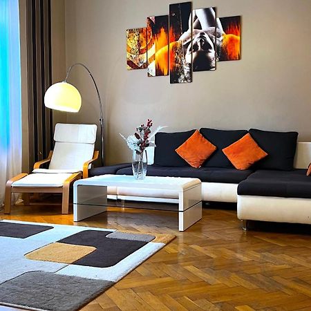 A54: Charming Apartment In The Ruin Bar District Budapest Exterior foto