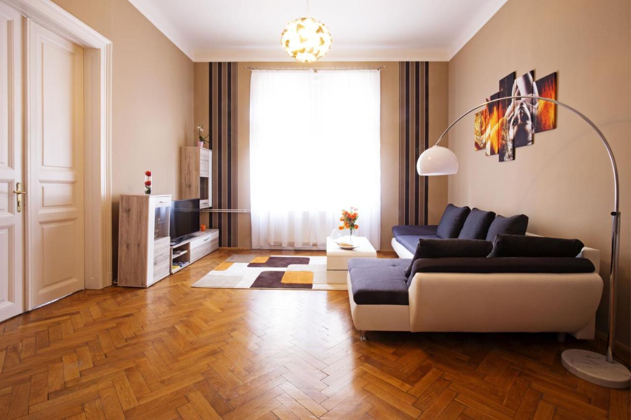 A54: Charming Apartment In The Ruin Bar District Budapest Exterior foto