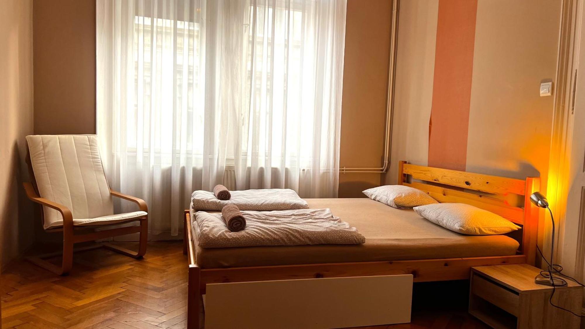 A54: Charming Apartment In The Ruin Bar District Budapest Exterior foto